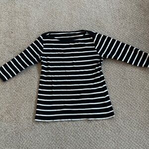 Simply Styled Black and White Striped Long Sleeve Top